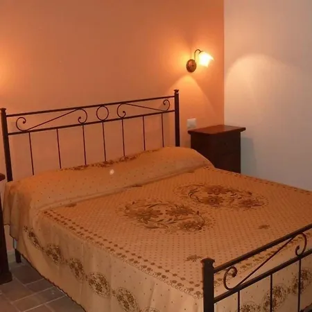 בית נופש Villa Montelparo *